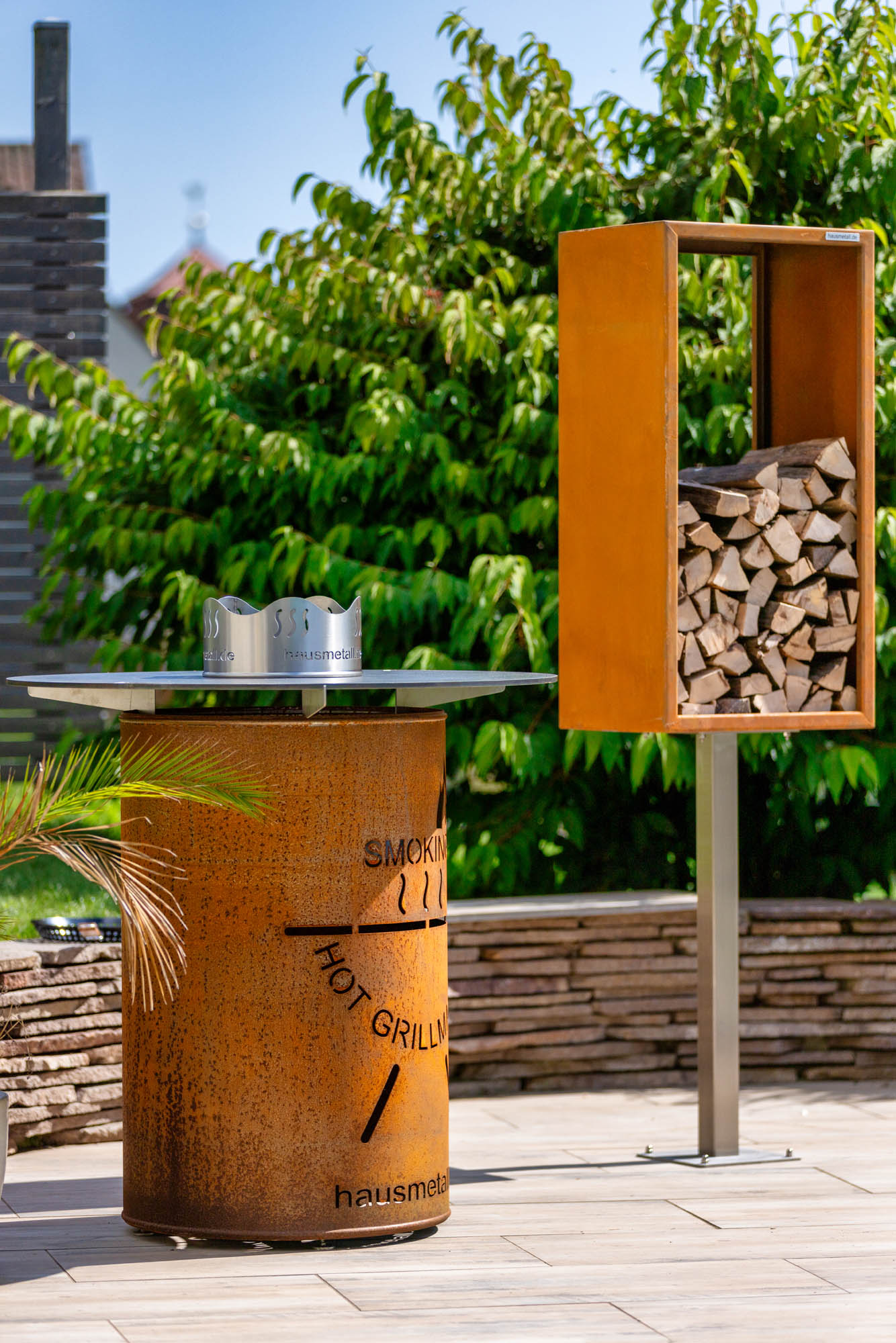 Planchagrill aus Cortenstahl mit Edelrost SMOKING HOT GRILLMASTER